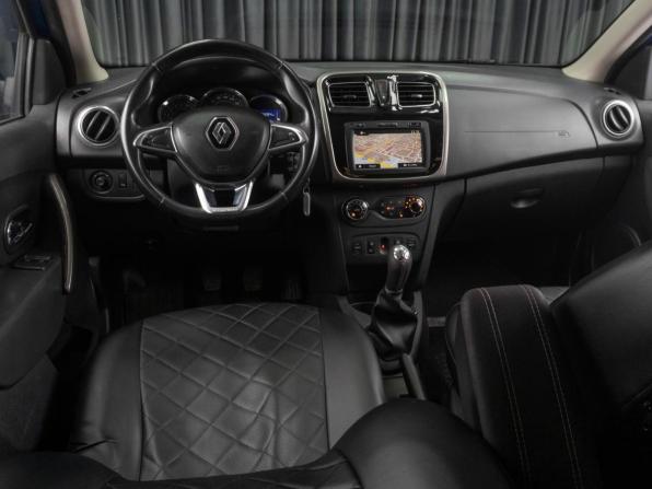 Renault Logan II Рестайлинг с пробегом 2018 года, цена 719 000 рублей, 293284 км, седан, Автокод Объявления