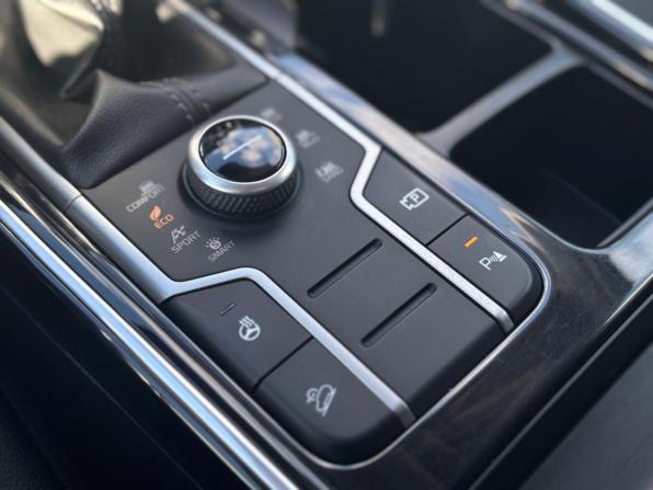 Kia Sorento IV с пробегом 2021 года, цена 3 580 000 рублей, 95519 км, внедорожник, Автокод Объявления