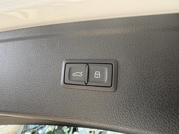 Новый Audi Q5 II (FY) Рестайлинг 2024 года, цена 5 150 000 рублей, внедорожник, Автокод Объявления