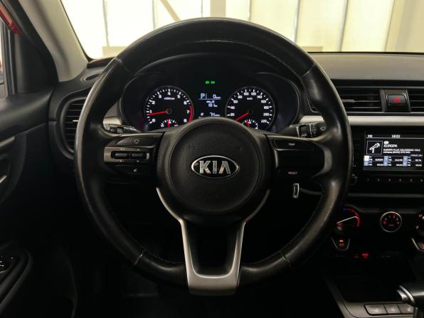 Kia Rio IV с пробегом 2017 года, цена 1 390 000 рублей, 55000 км, седан, Автокод Объявления