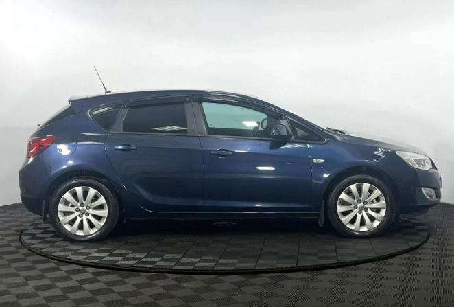 Opel Astra J Рестайлинг с пробегом 2011 года, цена 755 000 рублей, 124999 км, хэтчбек, Автокод Объявления