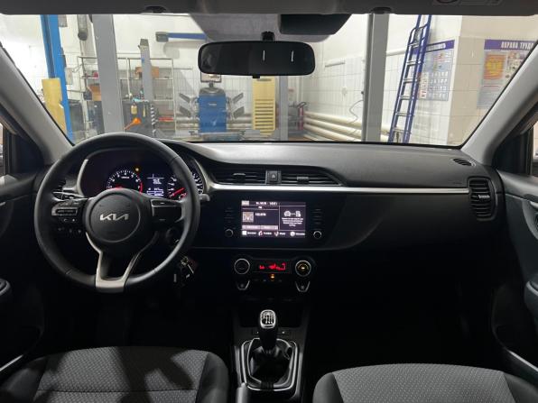 Kia Rio IV Рестайлинг с пробегом 2022 года, цена 1 590 000 рублей, 160964 км, хэтчбек, Автокод Объявления