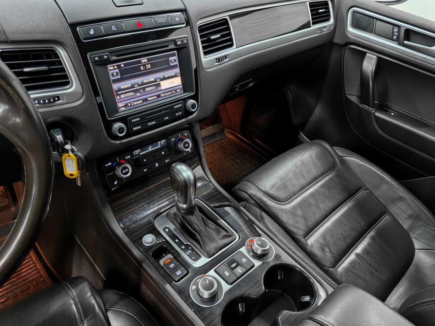 Volkswagen Touareg II Рестайлинг Новосибирск  - изображение 23