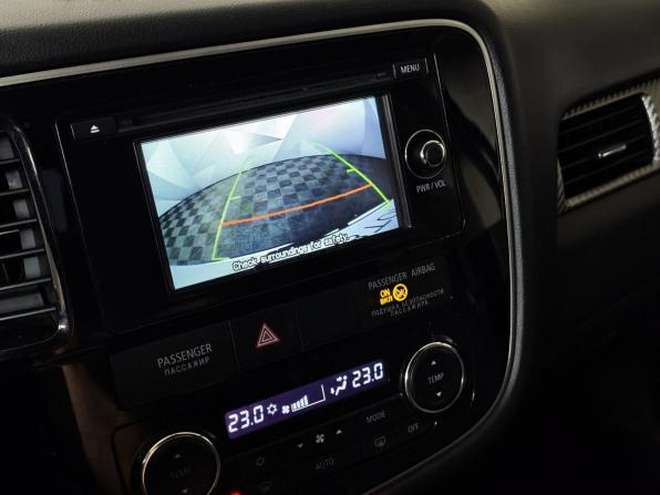 Mitsubishi Outlander III Рестайлинг 2 с пробегом 2015 года, цена 1 488 000 рублей, 196688 км, внедорожник, Автокод Объявления