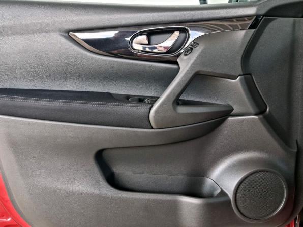 Nissan Qashqai II с пробегом 2018 года, цена 1 669 000 рублей, 145000 км, внедорожник, Автокод Объявления