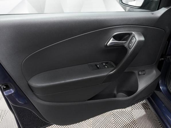 Volkswagen Polo V с пробегом 2014 года, цена 844 000 рублей, 62000 км, седан, Автокод Объявления