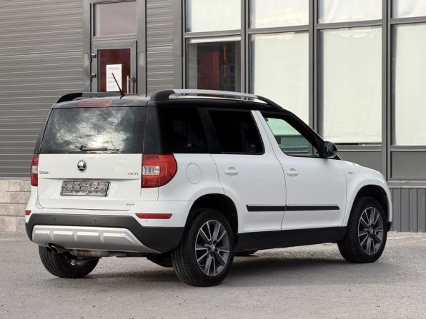 Skoda Yeti I Рестайлинг с пробегом 2016 года, цена 1 495 000 рублей, 196000 км, внедорожник, Автокод Объявления