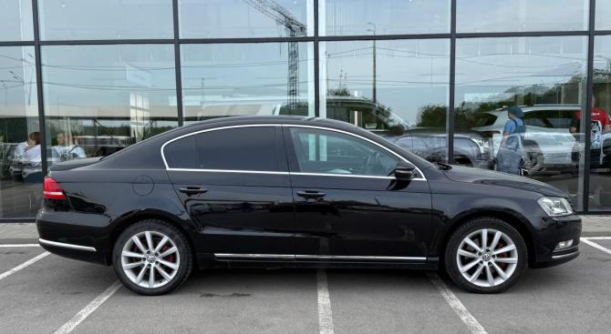 Volkswagen Passat B7 с пробегом 2011 года, цена 885 000 рублей, 329097 км, седан, Автокод Объявления