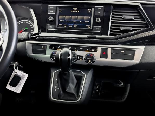 Volkswagen Multivan T6 Рестайлинг с пробегом 2021 года, цена 5 350 000 рублей, 94113 км, минивэн, Автокод Объявления