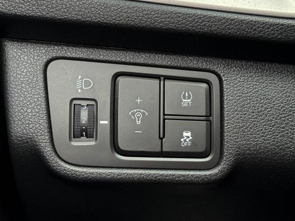Hyundai Solaris II с пробегом 2019 года, цена 1 499 000 рублей, 102140 км, седан, Автокод Объявления