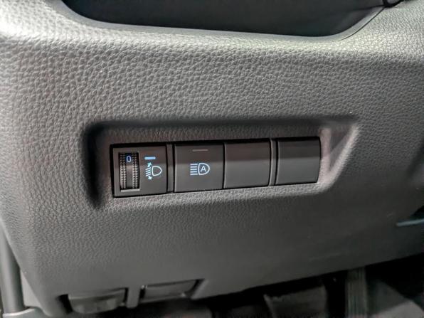 Toyota RAV4 V (XA50) с пробегом 2025 года, цена 3 900 000 рублей, 5557 км, внедорожник, Автокод Объявления
