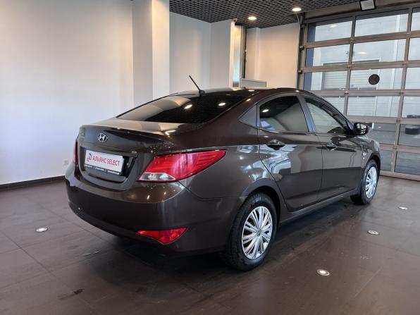 Hyundai Solaris I Рестайлинг с пробегом 2016 года, цена 1 336 000 рублей, 106000 км, седан, Автокод Объявления