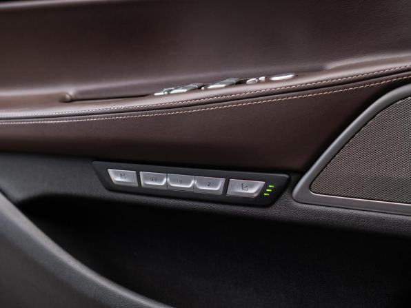 BMW 7 серии VI (G11/G12) с пробегом 2016 года, цена 3 870 000 рублей, 151481 км, седан, Автокод Объявления