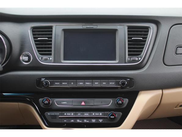 Kia Carnival III с пробегом 2017 года, цена 2 400 000 рублей, 127690 км, минивэн, Автокод Объявления