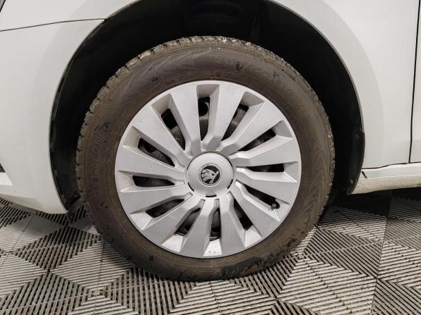 Skoda Octavia III (A7) Рестайлинг с пробегом 2020 года, цена 1 490 000 рублей, 122103 км, лифтбек, Автокод Объявления