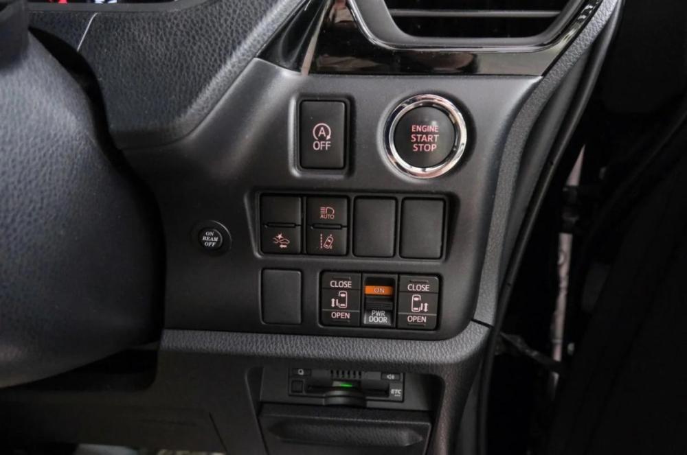Toyota Esquire I Рестайлинг Красноярск  - изображение 19