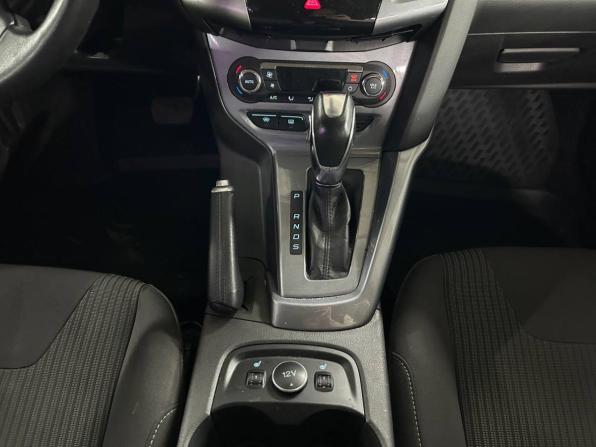 Ford Focus III с пробегом 2012 года, цена 749 000 рублей, 208000 км, хэтчбек, Автокод Объявления