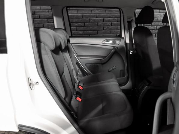 Skoda Yeti I Рестайлинг с пробегом 2014 года, цена 1 200 000 рублей, 181297 км, внедорожник, Автокод Объявления