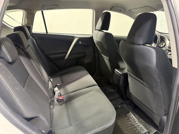 Toyota RAV4 IV (XA40) с пробегом 2014 года, цена 1 949 800 рублей, 110000 км, внедорожник, Автокод Объявления