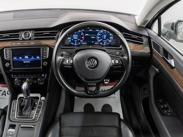 Volkswagen Passat B8 с пробегом 2016 года, цена 1 990 000 рублей, 67150 км, седан, Автокод Объявления