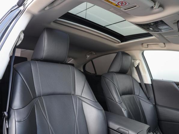 Lexus ES VII с пробегом 2018 года, цена 3 575 000 рублей, 147299 км, седан, Автокод Объявления