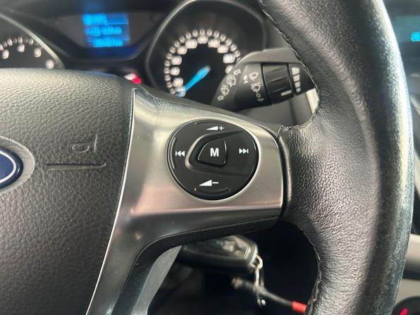 Ford Focus III с пробегом 2013 года, цена 649 000 рублей, 204466 км, хэтчбек, Автокод Объявления