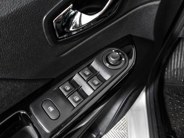 Renault Kaptur I с пробегом 2018 года, цена 1 490 000 рублей, 60512 км, внедорожник, Автокод Объявления