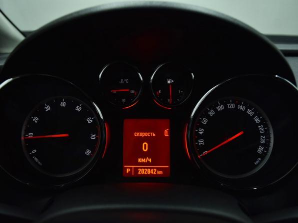 Opel Astra J Рестайлинг с пробегом 2013 года, цена 779 995 рублей, 202841 км, седан, Автокод Объявления
