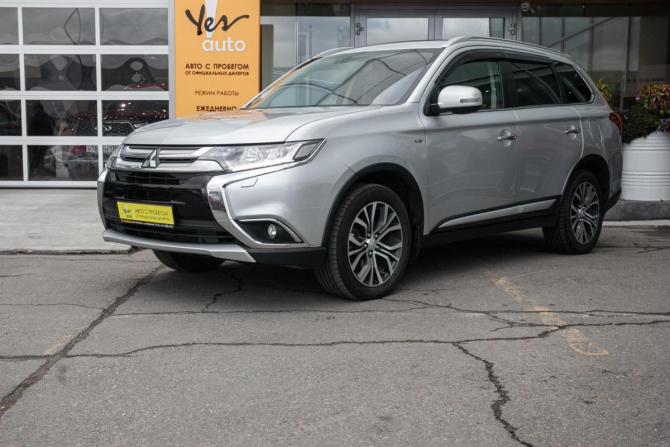 Mitsubishi Outlander III Рестайлинг с пробегом 2015 года, цена 2 335 000 рублей, 188500 км, внедорожник, Автокод Объявления