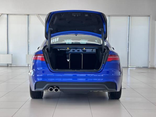 Jaguar XE I Рестайлинг с пробегом 2019 года, цена 2 490 000 рублей, 130000 км, седан, Автокод Объявления