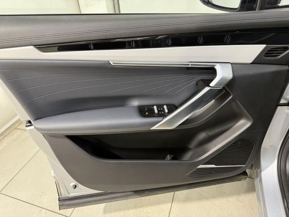 Geely Atlas II с пробегом 2024 года, цена 2 999 800 рублей, 43129 км, внедорожник, Автокод Объявления