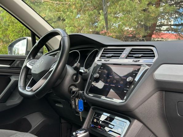 Volkswagen Tiguan II Рестайлинг с пробегом 2021 года, цена 2 469 000 рублей, 114293 км, внедорожник, Автокод Объявления