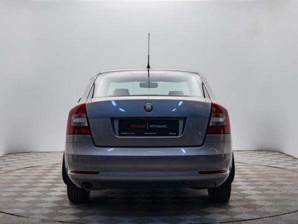 Skoda Octavia II (A5) Рестайлинг с пробегом 2009 года, цена 684 000 рублей, 292723 км, лифтбек, Автокод Объявления