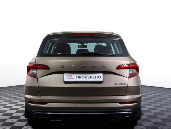 Skoda Karoq I с пробегом 2023 года, цена 2 590 000 рублей, 39330 км, внедорожник, Автокод Объявления
