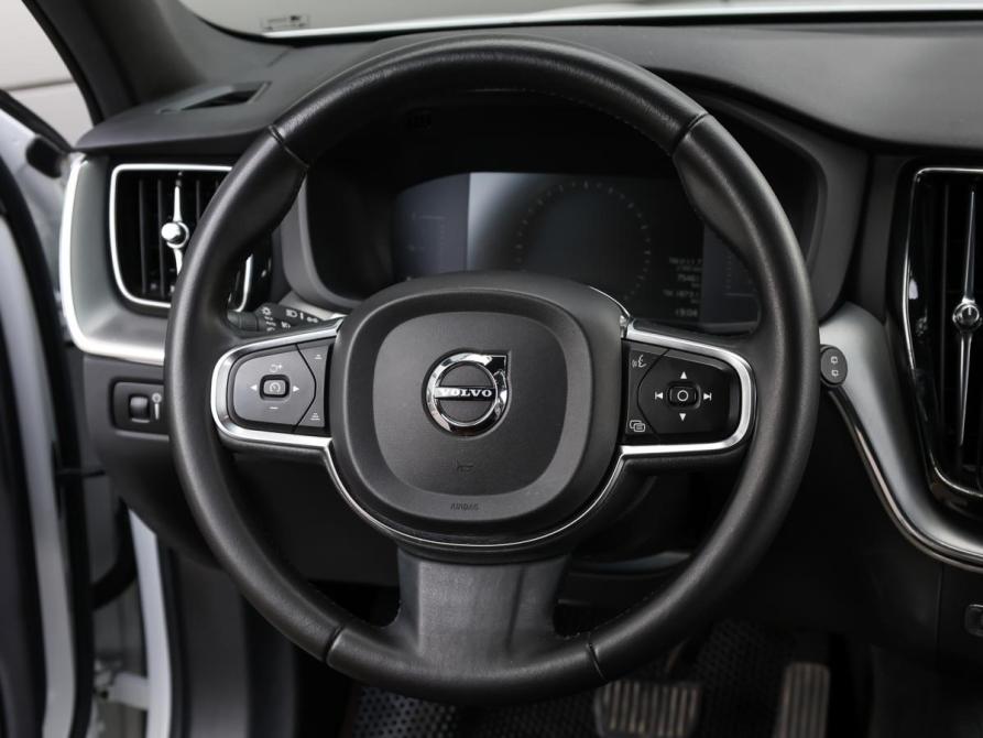 Volvo XC60 II Рестайлинг Москва  - изображение 18