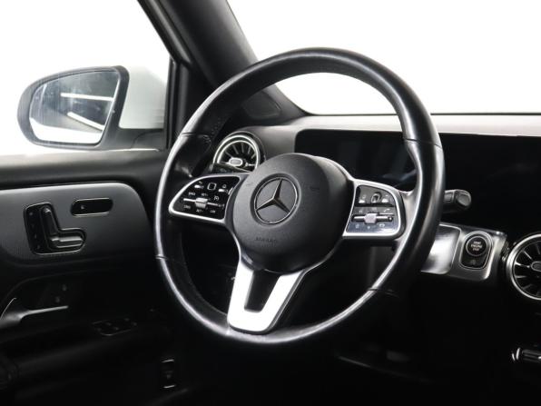 Mercedes-Benz GLB I (X247) с пробегом 2021 года, цена 2 949 900 рублей, 106850 км, внедорожник, Автокод Объявления