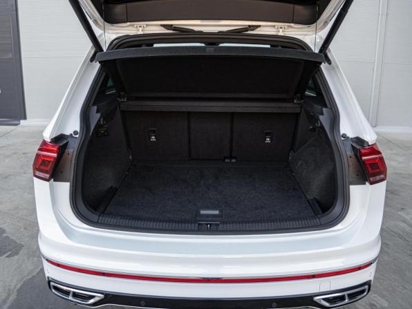 Volkswagen Tiguan II Рестайлинг с пробегом 2021 года, цена 3 625 000 рублей, 139308 км, внедорожник, Автокод Объявления