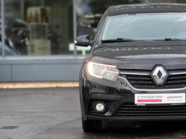 Renault Logan II Рестайлинг с пробегом 2018 года, цена 1 119 000 рублей, 113985 км, седан, Автокод Объявления