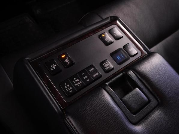 Toyota Camry VII (XV50) Рестайлинг 2 с пробегом 2017 года, цена 2 339 000 рублей, 439673 км, седан, Автокод Объявления