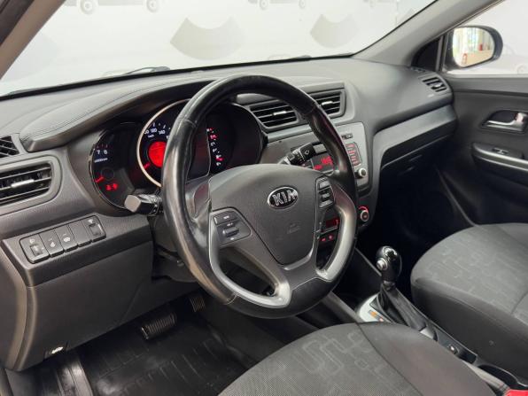 Kia Rio III Рестайлинг с пробегом 2017 года, цена 1 230 000 рублей, 138432 км, седан, Автокод Объявления
