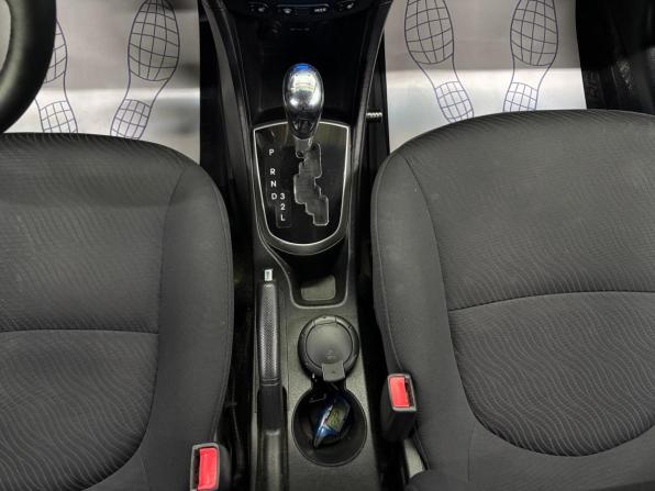 Hyundai Solaris I с пробегом 2011 года, цена 950 000 рублей, 120360 км, седан, Автокод Объявления
