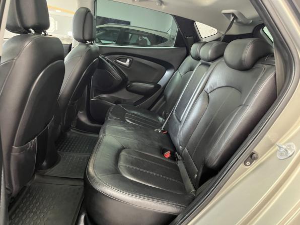 Hyundai ix35 I с пробегом 2011 года, цена 1 220 000 рублей, 212000 км, внедорожник, Автокод Объявления