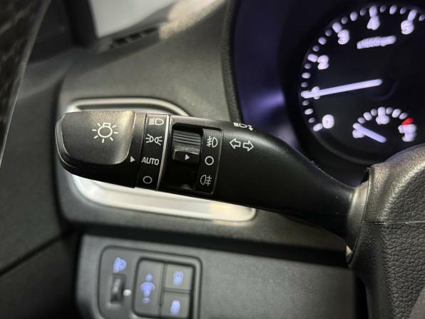 Hyundai Solaris II с пробегом 2019 года, цена 1 495 000 рублей, 131557 км, седан, Автокод Объявления