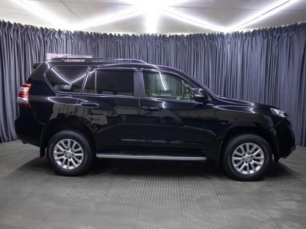 Toyota Land Cruiser Prado 150 Series Рестайлинг 1 с пробегом 2015 года, цена 3 798 000 рублей, 203188 км, внедорожник, Автокод Объявления