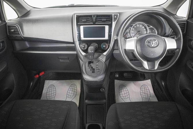 Toyota Ractis II с пробегом 2014 года, цена 899 000 рублей, 121600 км, хэтчбек, Автокод Объявления