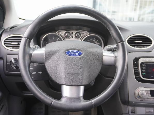 Ford Focus II Рестайлинг с пробегом 2010 года, цена 597 000 рублей, 202584 км, хэтчбек, Автокод Объявления