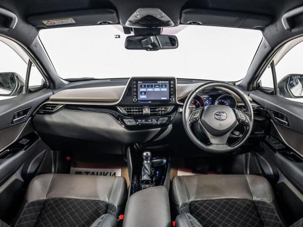 Toyota C-HR I Рестайлинг с пробегом 2020 года, цена 2 195 500 рублей, 85197 км, внедорожник, Автокод Объявления