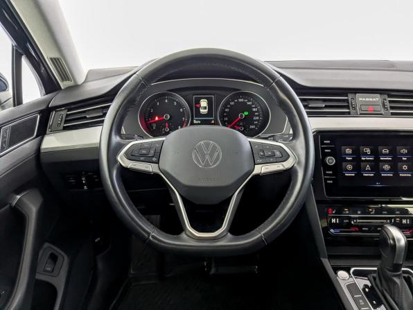 Volkswagen Passat B8 Рестайлинг с пробегом 2021 года, цена 2 490 000 рублей, 90268 км, седан, Автокод Объявления