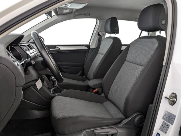 Volkswagen Tiguan II Рестайлинг с пробегом 2021 года, цена 2 590 000 рублей, 73888 км, внедорожник, Автокод Объявления