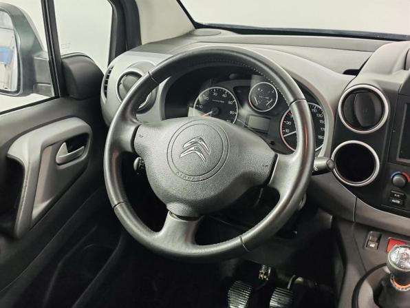 Citroen Berlingo II Рестайлинг 2 с пробегом 2017 года, цена 1 399 000 рублей, 71888 км, компактвэн, Автокод Объявления